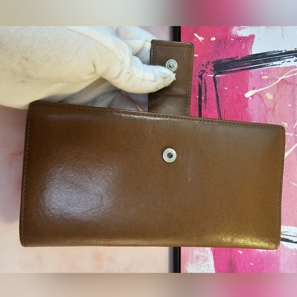 GUCCI EUC Long Wallet Leather Vintage Logo Embossed in Light Brown - Picture 15 of 15